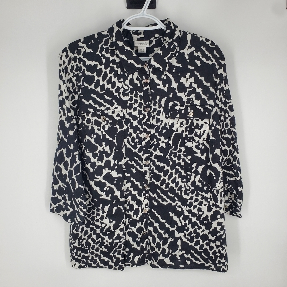 Jaclyn Smith Top 3 / 4 Roll Tab Sleeve Black White Print Button Up Size XXL